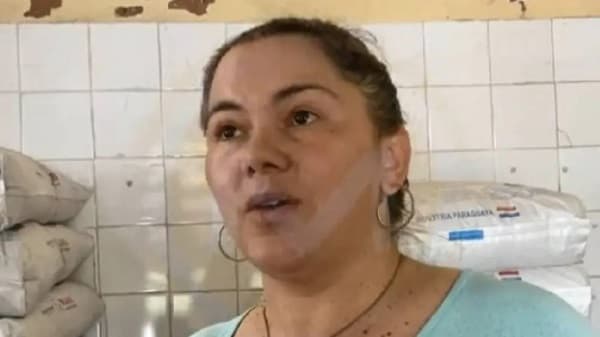 Prima del ministro Baruja renuncia tras escándalo de planillerismo