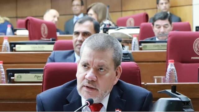 Honor Colorado respalda a Antonio Barrios ante críticas de Samaniego