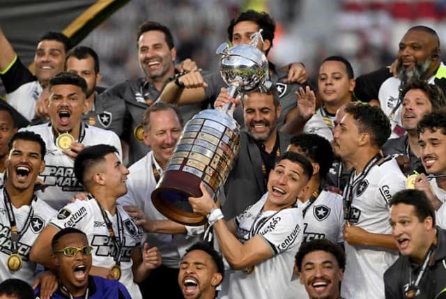 Botafogo hace historia al ganar su primera Copa Libertadores
