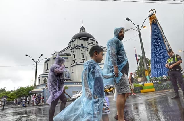 Peregrinos a Caacupé deben llevar pilotines por pronóstico de lluvias para el fin de semana
