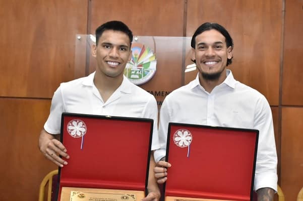 Gustavo y Diego Gómez son homenajeados en Misiones