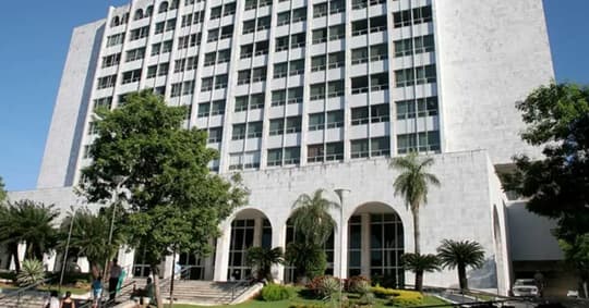 Unos 10.000 padres en mora con la alimentación de sus hijos