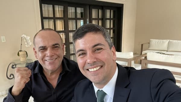 Peña llama 'presidente de la República' a Bachi y enciende debate sobre sucesión