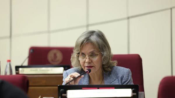 Samaniego acusa a Barrios de persecución en el Senado