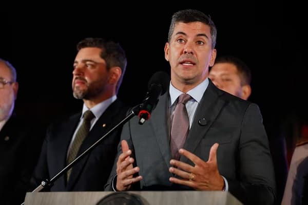 Peña promete “golpe letal” a la pobreza