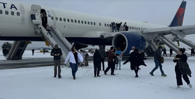 Atlanta: Evacúan vuelo de Delta Air Lines tras falla en despegue