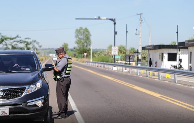 900 conductores fueron sancionados por la Caminera por infracciones de tránsito