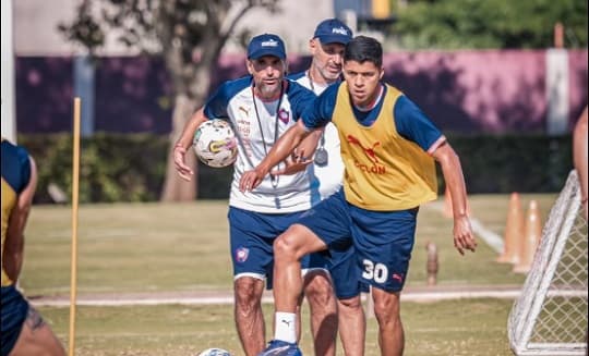 El posible once de Cerro Porteño para iniciar el Apertura 2025