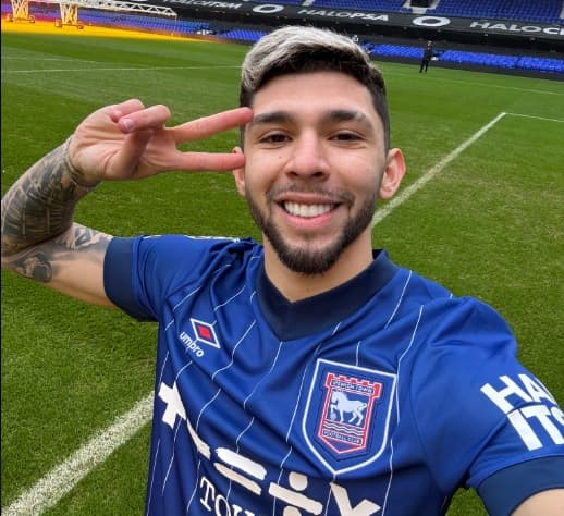 Julio Enciso es nuevo jugador del Ipswich Town de la Premier League