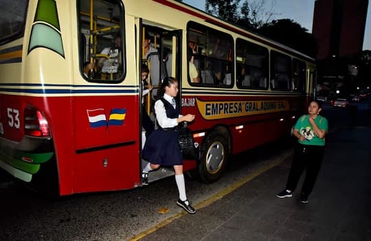 Policía Nacional refuerza seguridad escolar ante inicio de clases