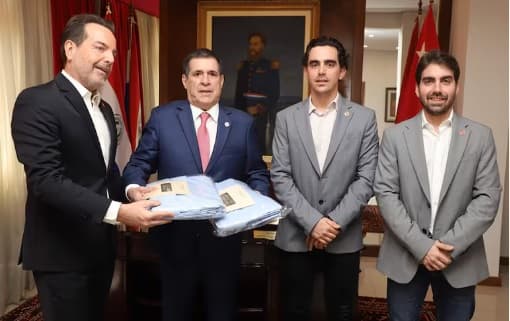 MEC: licitación millonaria y vínculos con Cartes