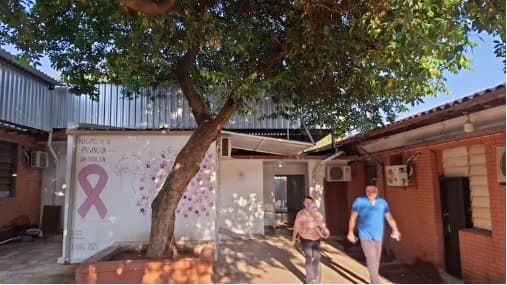 Hospital de Lambaré: Familiares de pacientes reclaman un albergue adecuado