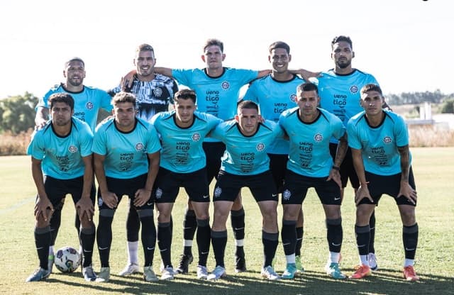 Olimpia vence 3-0 al Racing de Uruguay en amistoso