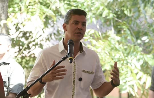 Peña admite entrega de termos a seccionaleros, pero niega haber incluido dinero