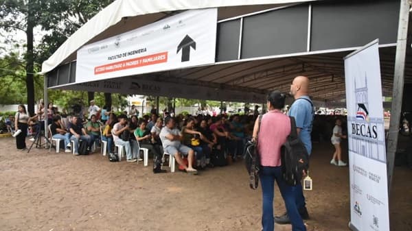 Récord de postulantes: 17.855 jóvenes compiten por Becas de Itaipú