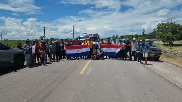Mineros de San Lázaro: Paro y bloqueo por aumento de precios