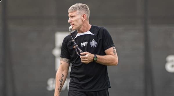 Palermo estrena equipo 2025 con cuatro refuerzos y goleada