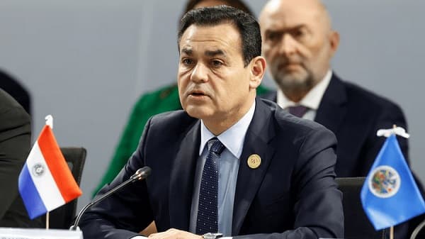 Canciller busca apoyos en el Caribe para liderar OEA