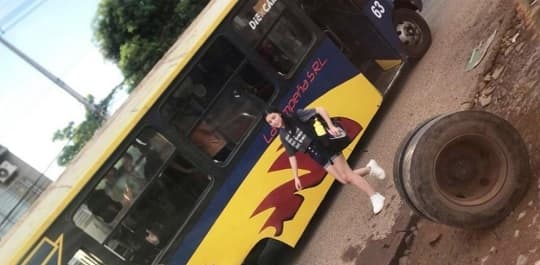 Colectivo pierde ruedas con pasajeros a bordo en pleno viaje