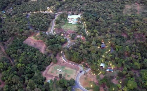 Mansión de Santiago Peña fue construida en terreno ajeno, según Contraloría