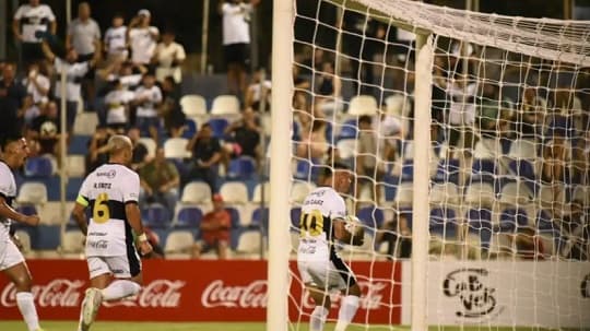 Olimpia busca su primer triunfo en el Apertura 2025