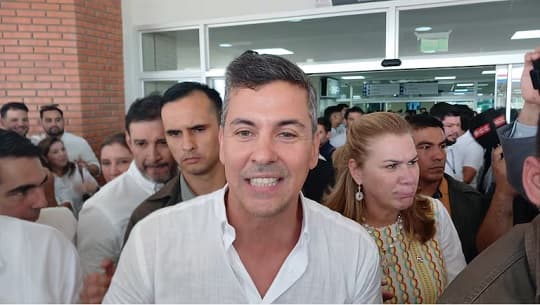 Santiago Peña: retraso de combustible “está dentro del contrato”