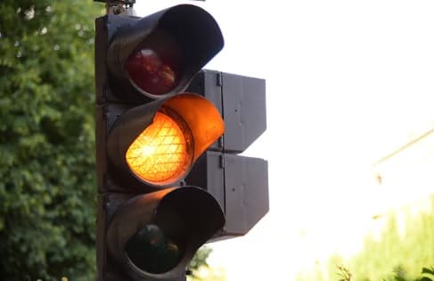 Lluvias causan caos con semáforos y raudales en Asunción