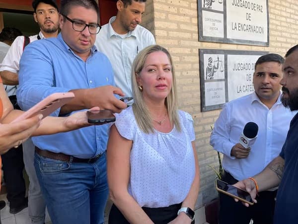 Fiscales mantienen silencio ante chats comprometedores de Lalo Gomes