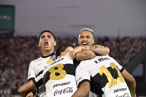 El Decano manda! Olimpia remonta y vence 2-1 a Cerro en el clásico
