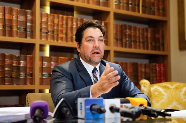 Abogado de Lalo Gomes niega nexos con narcos en chats filtrados