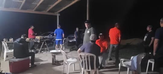 Violento asalto tras carrera de caballos en Sapucái