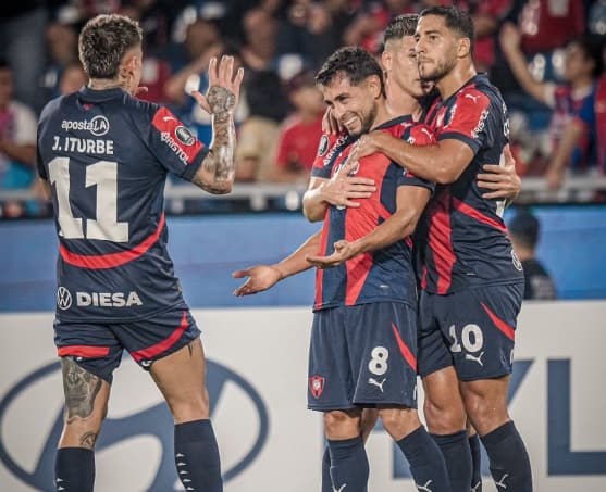 Cerro Porteño arrasa a Melgar y clasifica a fase de grupos de Libertadores