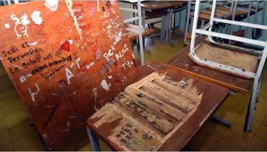 Escuelas públicas de Asunción en crisis: sin sillas, murallas en riesgo y sin energía