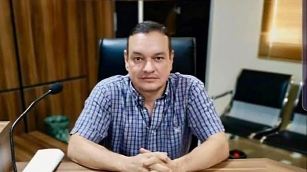 Rechazan revisión de medidas a abogado imputado por agresión