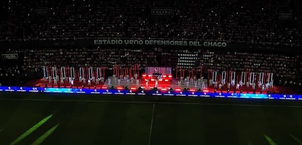 Flecha Albirroja: espectáculo de lujo previo al partido Paraguay vs Chile