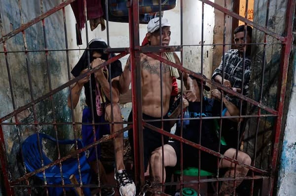 Grupos criminales explotan falencias del sistema carcelario