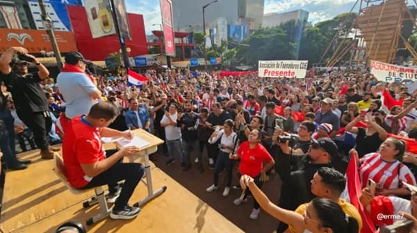 CDE se moviliza contra el Gobierno y el clan Zacarías