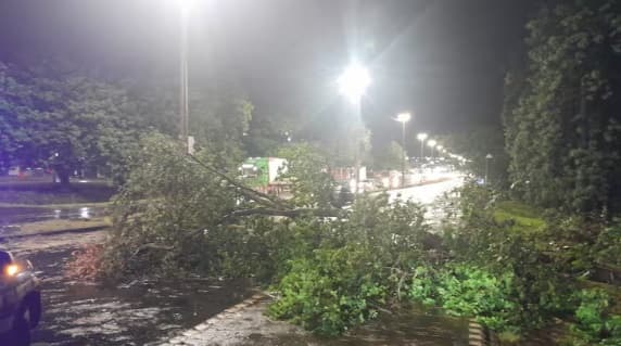 Intenso temporal en Alto Paraná deja 15.000 usuarios sin electricidad