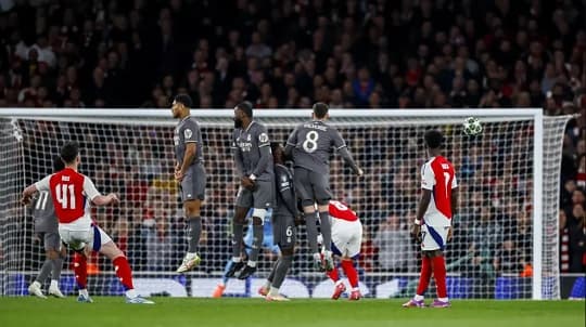 Arsenal golea al Real Madrid con exhibición de Rice en Champions