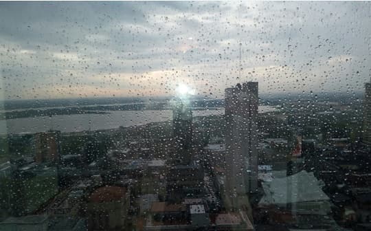 Lloviznas y frío marcarán la jornada de este jueves