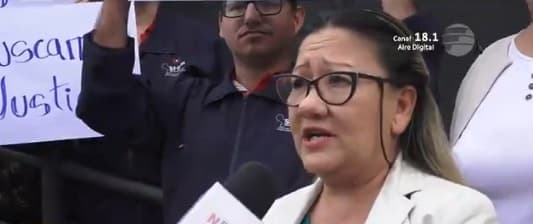 Víctimas de la mafia de los pagarés protestan en el SNPP