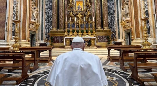El papa Francisco reaparece en Domingo de Ramos