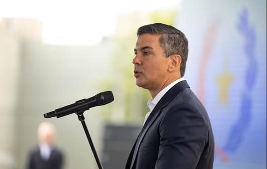 G. 2,5 billones públicos en 19 meses: socios de Peña se benefician en su gobierno