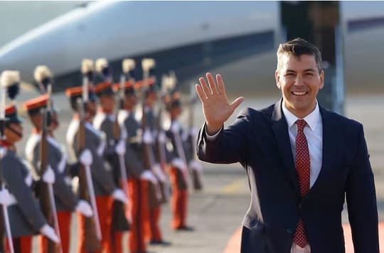 Agencia vinculada a Peña monopoliza contratos de pasajes aéreos