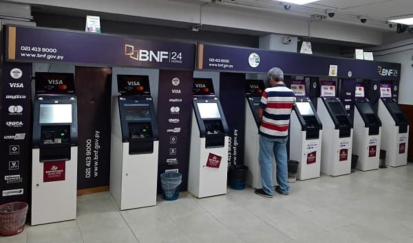 Adultos mayores cobrarán después de Semana Santa