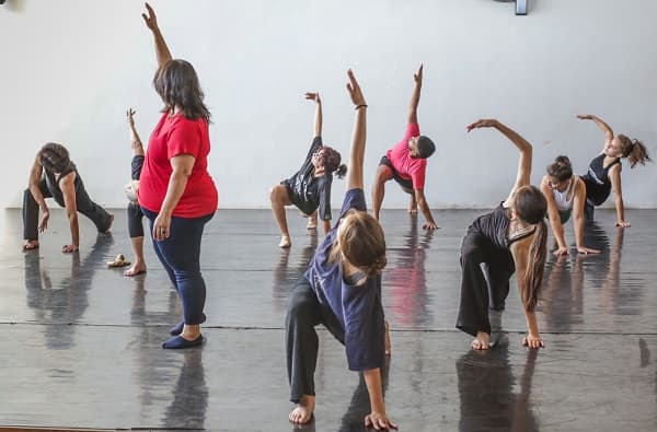 Talleres gratuitos de danza para todas las edades en Asunción