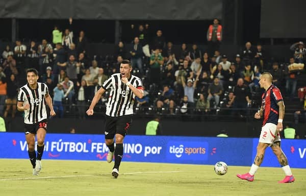 Libertad vence a Cerro y afianza su liderazgo en el Apertura