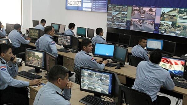 Cámaras faciales: Uso opaco de fondos públicos