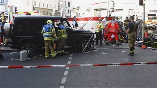 Alemania: Auto embiste a peatones en Stuttgart y deja varios heridos