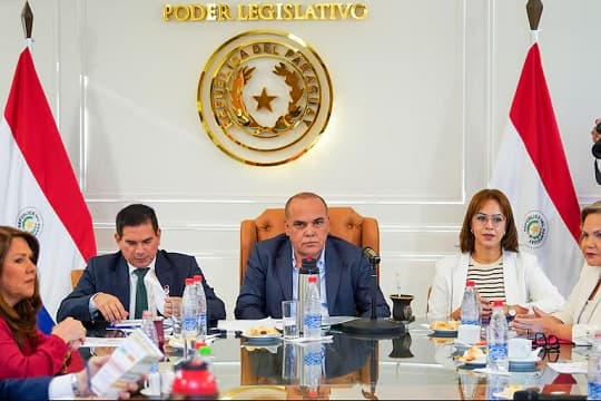 Baruja gestiona préstamo de USD 200 millones para Che Róga Porã